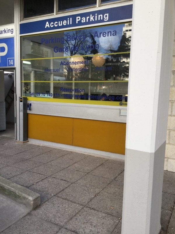Street view of Parking Bercy Arena - Gare de Lyon