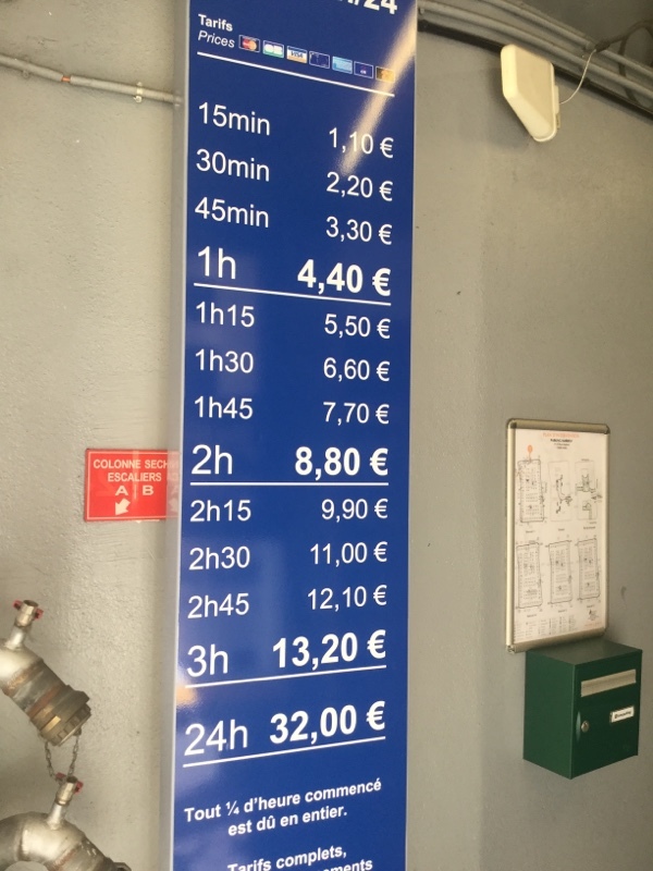 Street view of Marbeuf Champs-Elysées Car Park