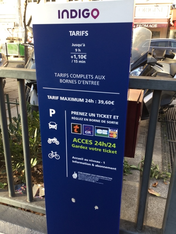 Street view of Saint Martin