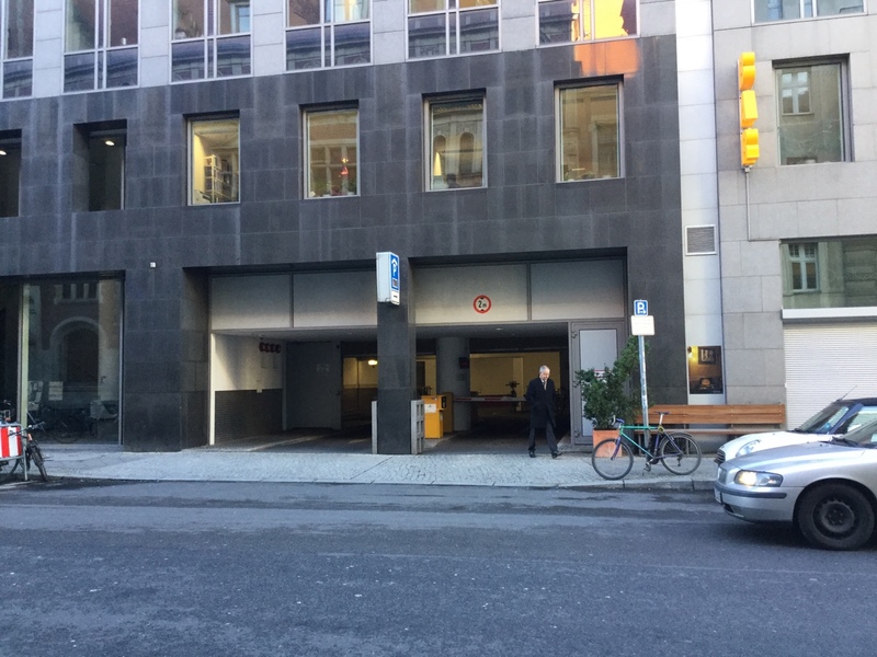 Street view of Maritim Proarte Hotel