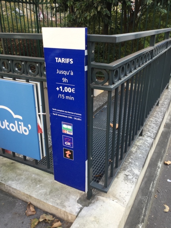 Street view of Parking Sèvres Babylone