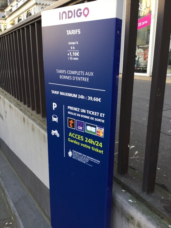 Street view of Montparnasse Raspail