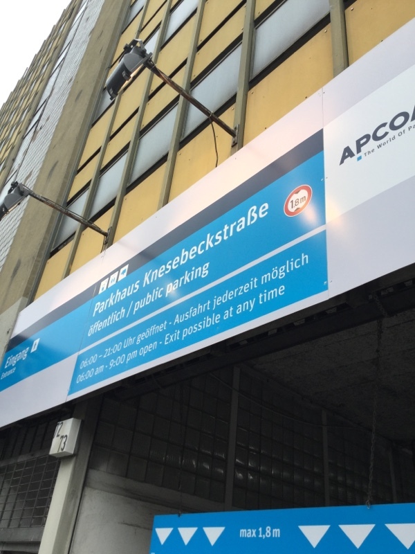 Street view of Parkhaus Knesebeckstrasse