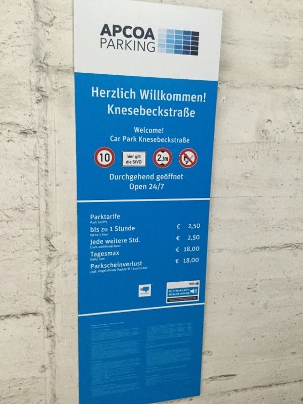 Street view of Parkhaus Knesebeckstrasse