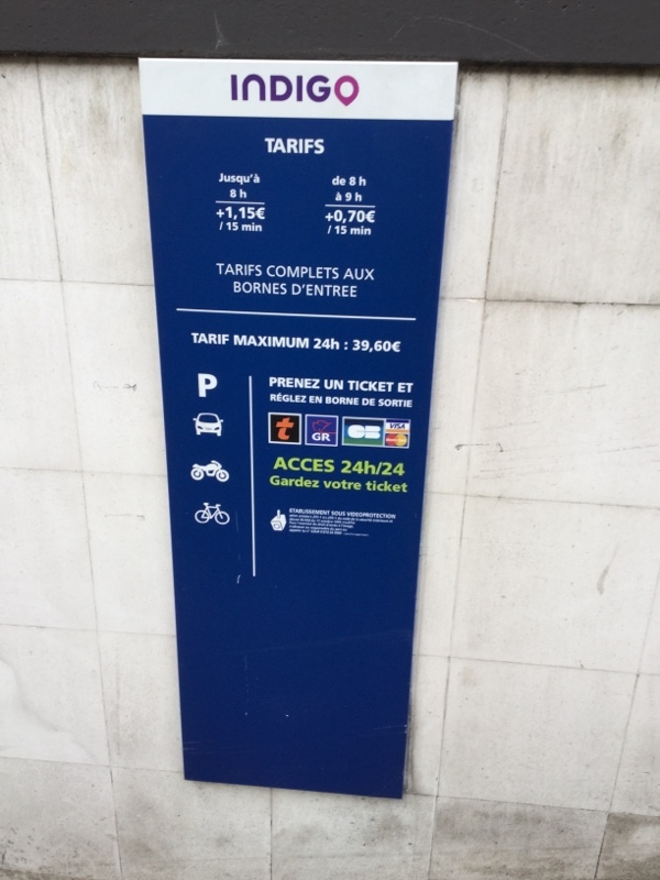 Street view of Place Victor Hugo