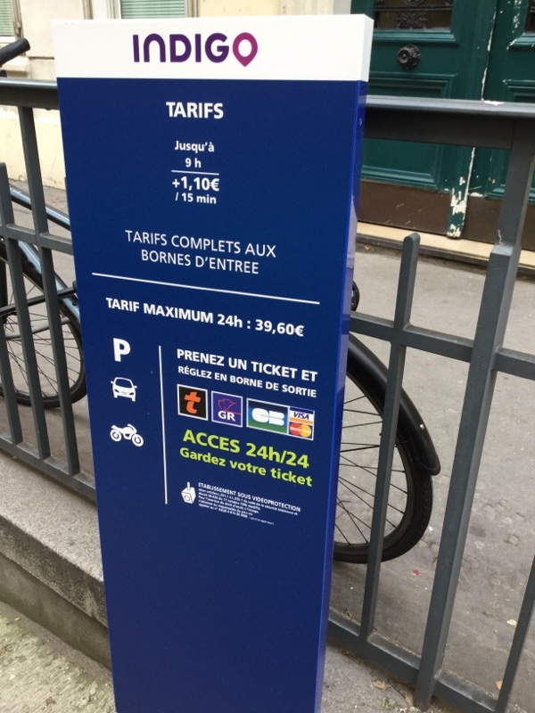 Street view of Parking Franz Liszt