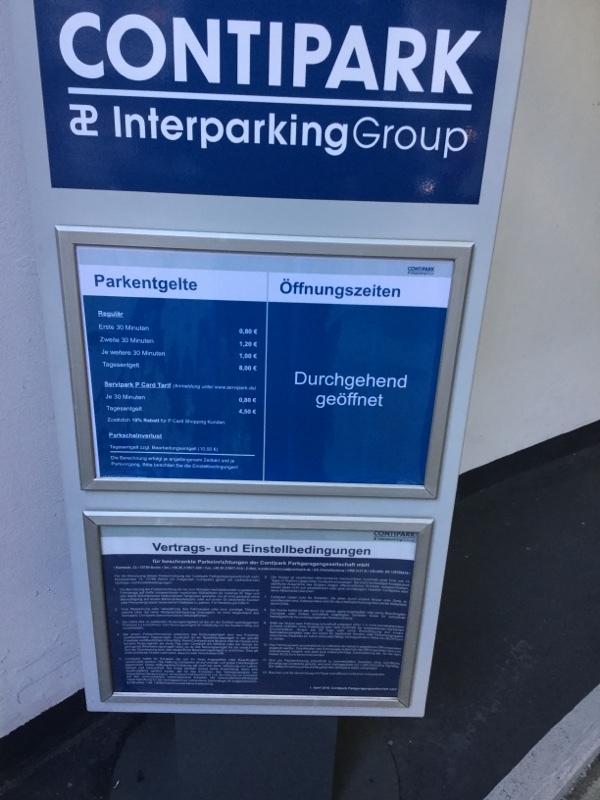 Street view of Friedrichstadt Passagen