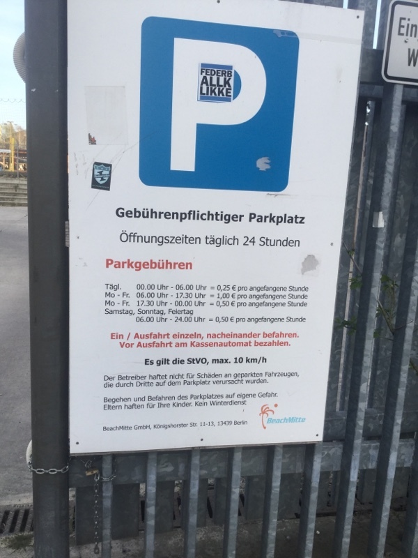 Street view of Gebührenplichtiger Parkplatz