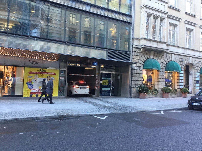 Street view of Quartier 206 + 207