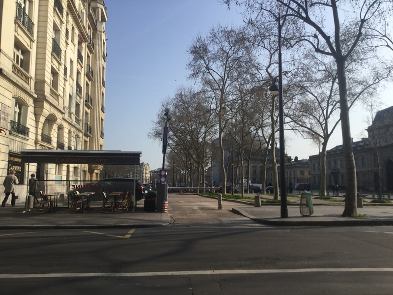 Street view of Joffre Ecole Militaire (Surface Lot)