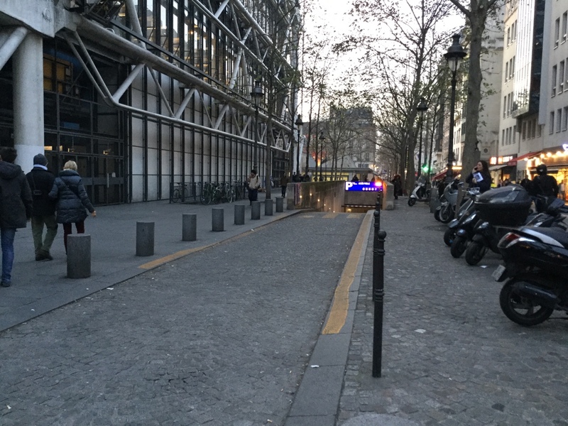 Street view of Centre Georges Pompidou