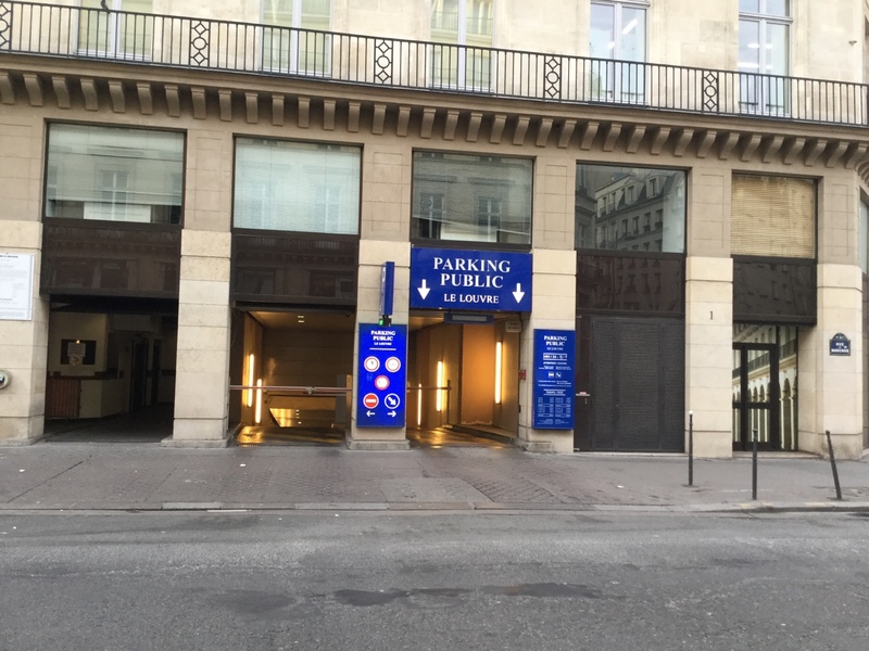 Street view of Parking Public Le Louvre