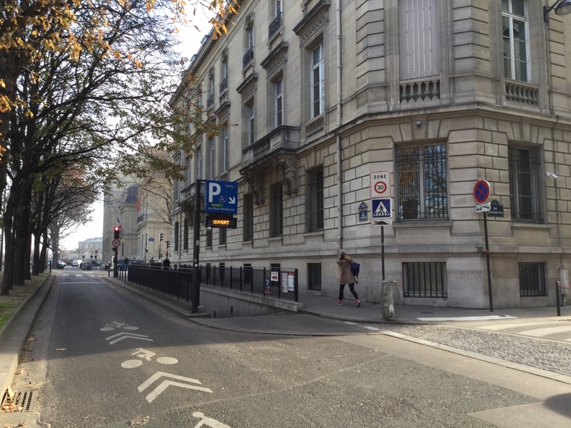 Street view of La Tour Maubourg