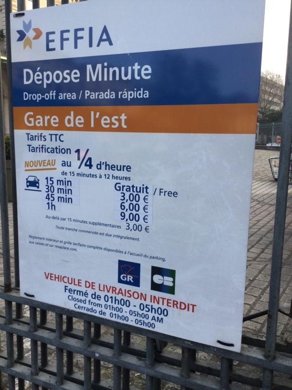 Street view of Dépose Minute