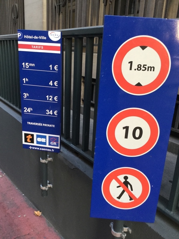 Street view of Hôtel de Ville Car Park