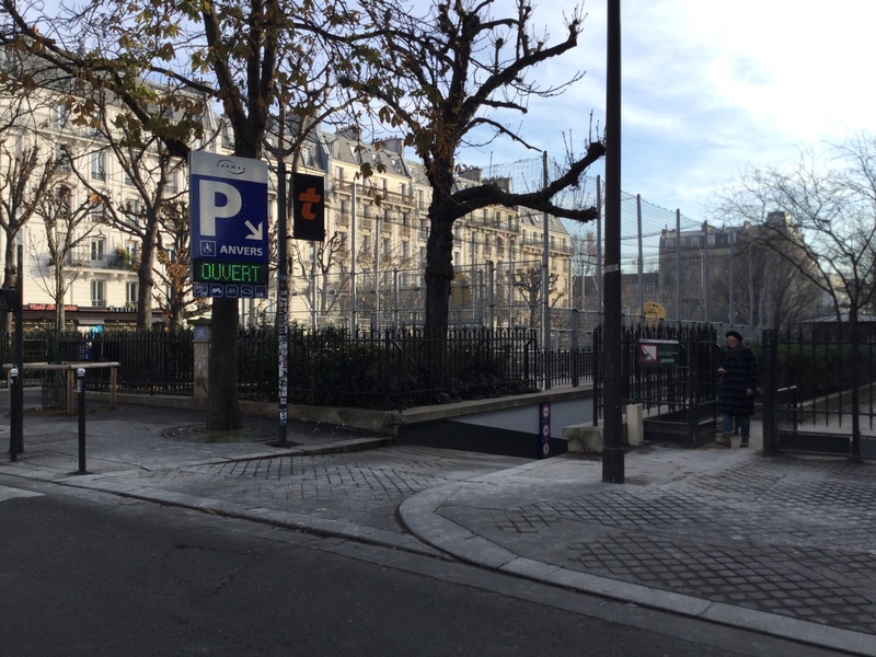 Street view of Anvers Sacré Cœur Car Park