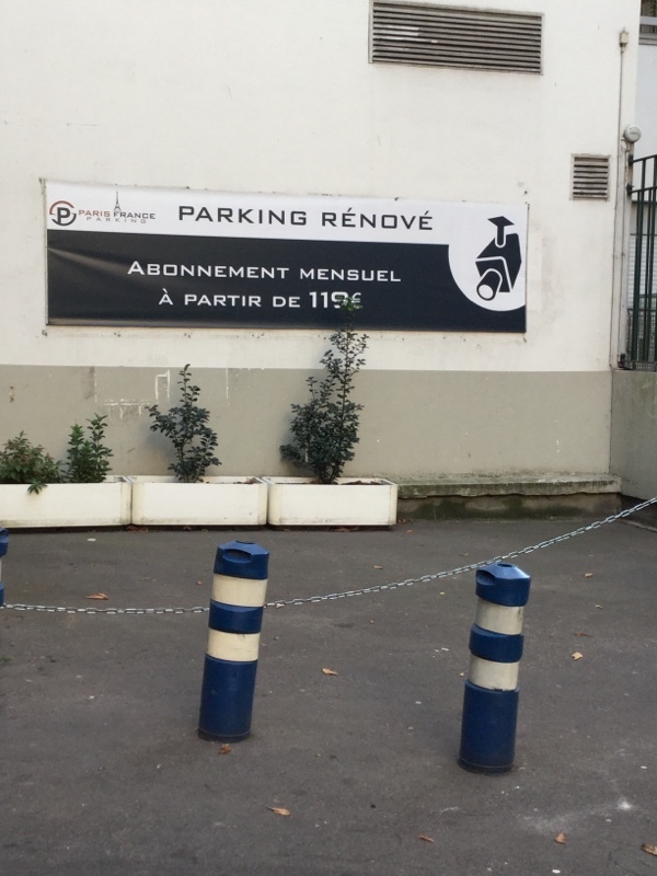 Street view of Car park Pyrénées du Clos