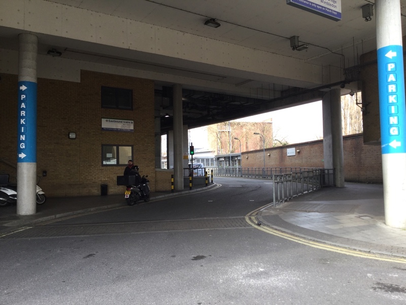 Street view of Fulham Broadway