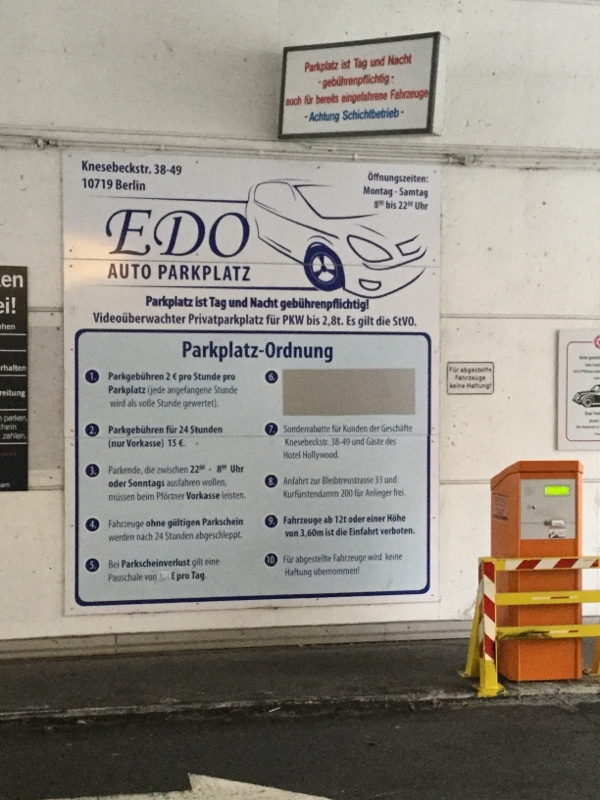 Street view of Edo Auto Parkplatz