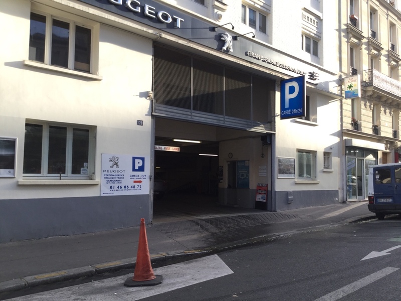 Street view of Grand Garage Clignancort