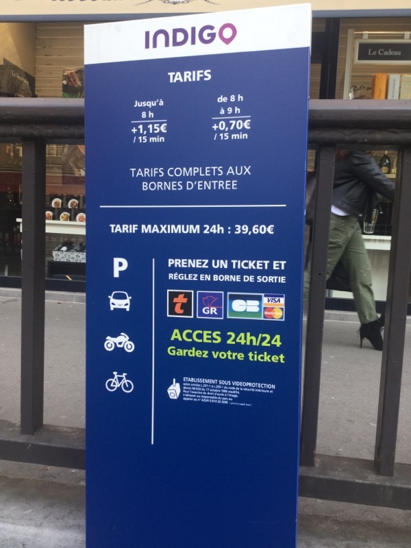 Street view of Victor Hugo Pompe