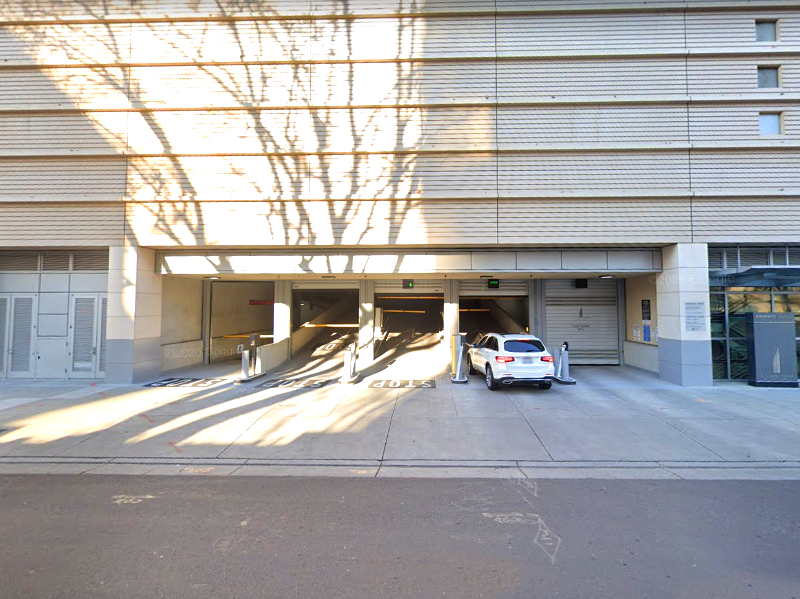 Street view of U.S. Bank Tower Garage