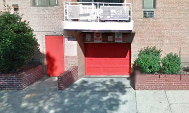 Street view of Prompt Parking - 425 East 96th St. Garage