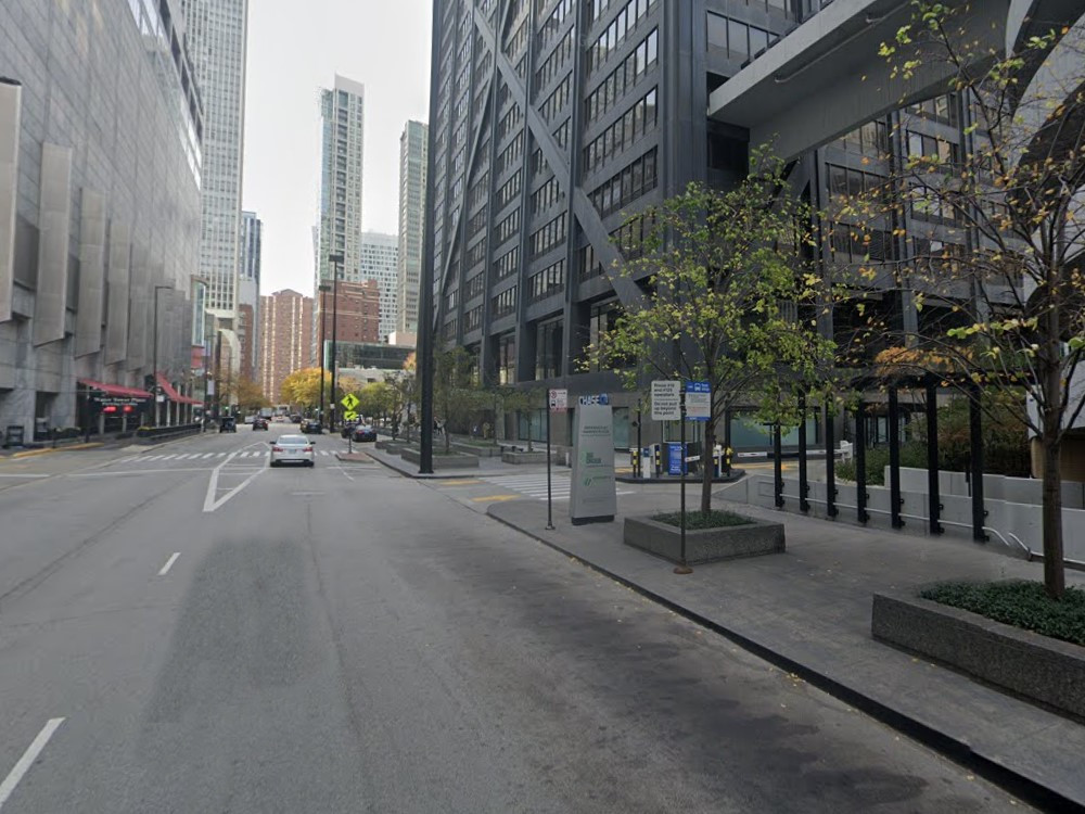 Parking at Chicago Place Condos Garage - Valet