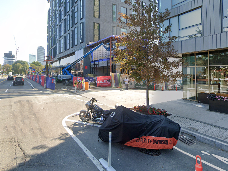 Gate E, Gate E to Fenway Park on Lansdowne Street -- and th…