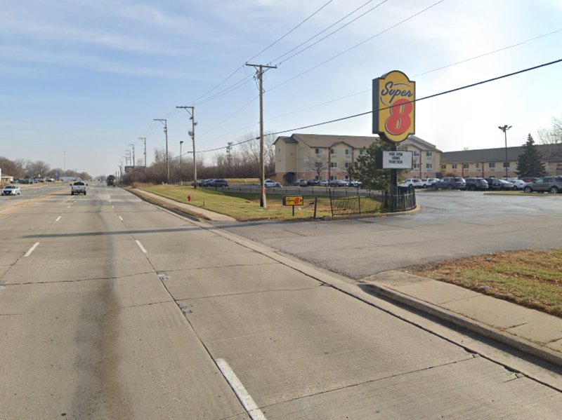 Airport: Super 8 by Wyndham Chicago O'Hare Airport Lot ORD Background